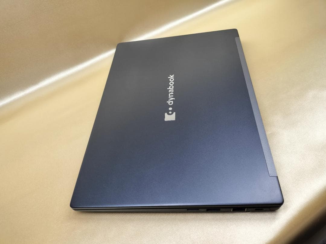 東芝　Dynabook G83/KW　高性能　2023年モデル(K-206)