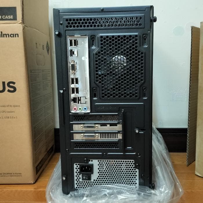 i3-2120T / 8GB / HD6850 / ストレージOS無しpc