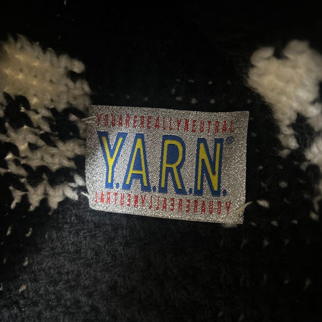 YARN スカル刺繍 帽子 黒と白