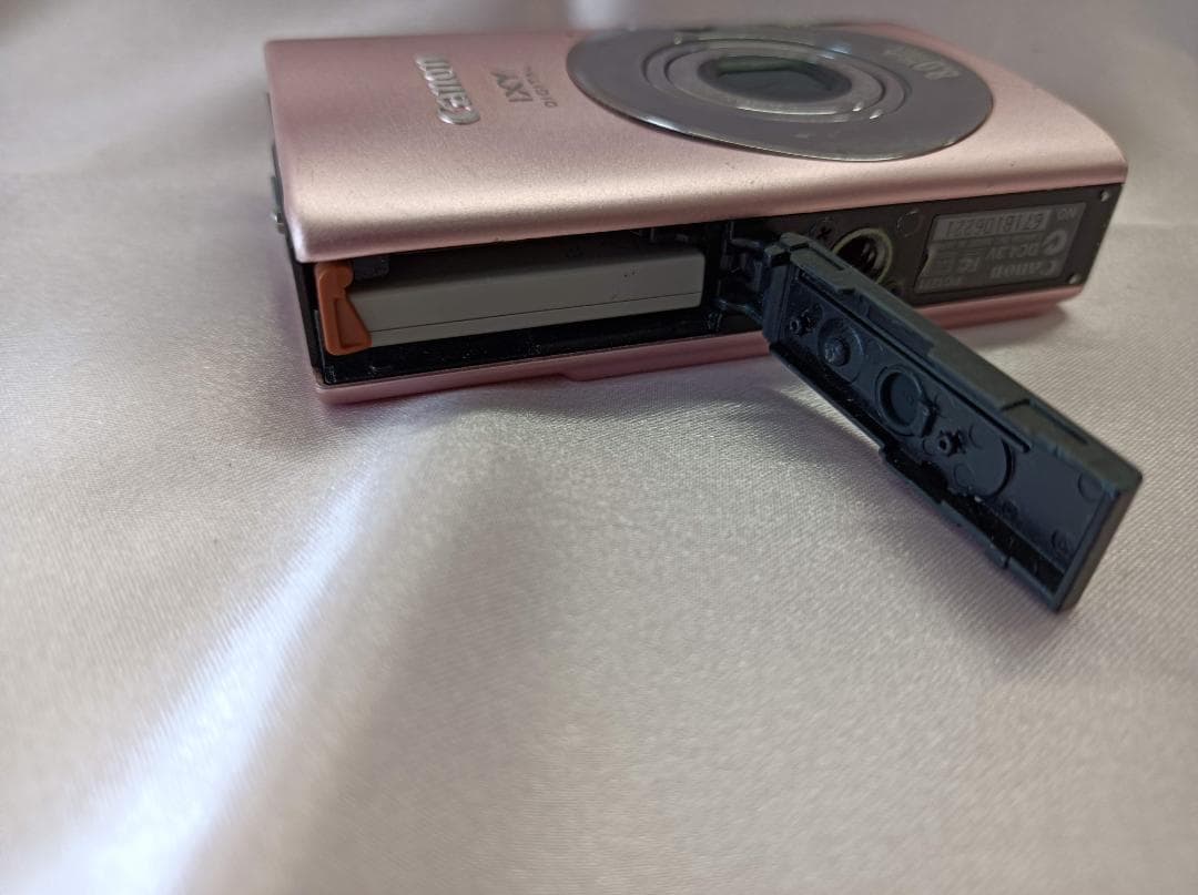 都《WNKMW》キャノン IXY DIGITAL 20IS　カメラ