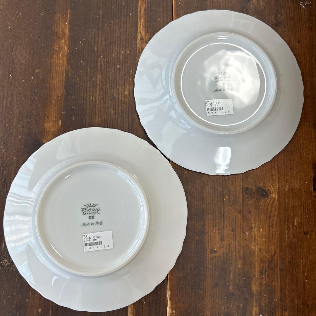 カ*ボ様 リチャードジノリ　ベッキオホワイト　フルーツソーサー2枚　プレート2枚