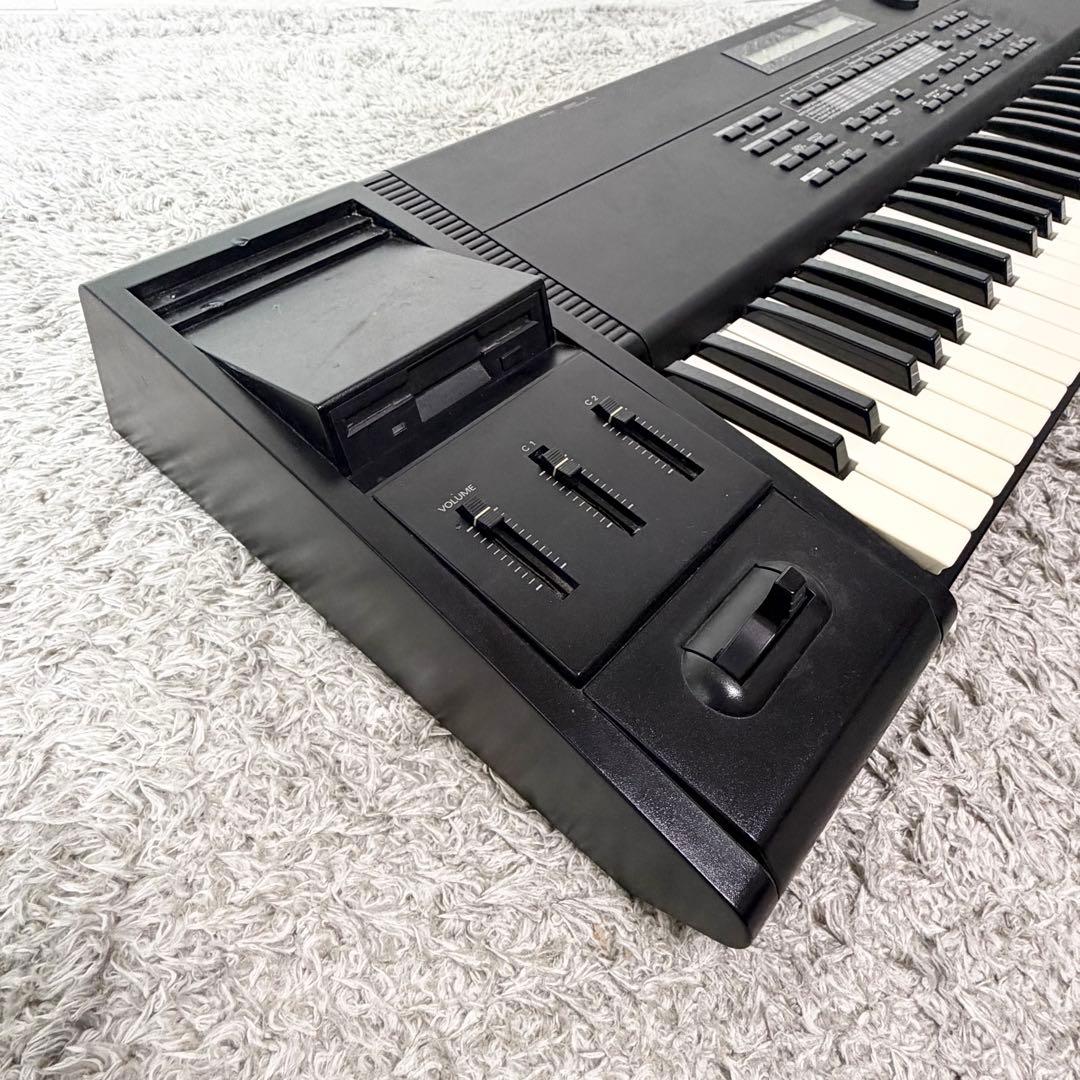 Roland XP-50 シンセサイザー キーボード 電池交換済 説明書付き