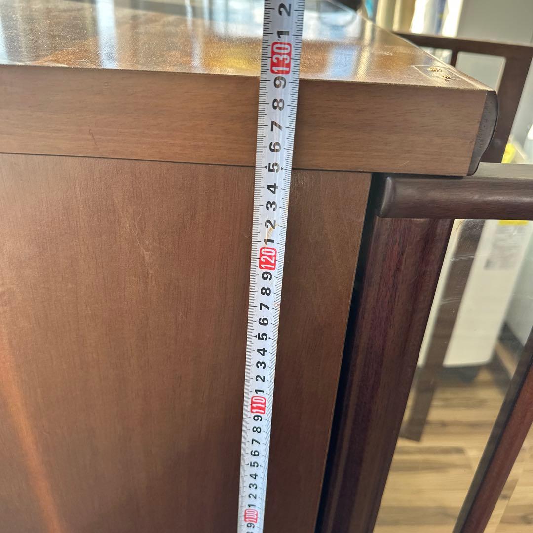 持ち帰り大歓迎　ダークブラウン 木製 キャビネット ガラス扉付き