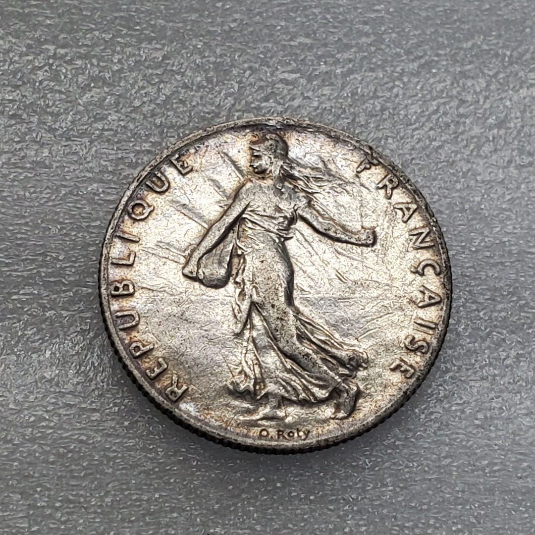 4755.　極美品　銀貨　1917年　フランス　50センチメス　海外硬貨