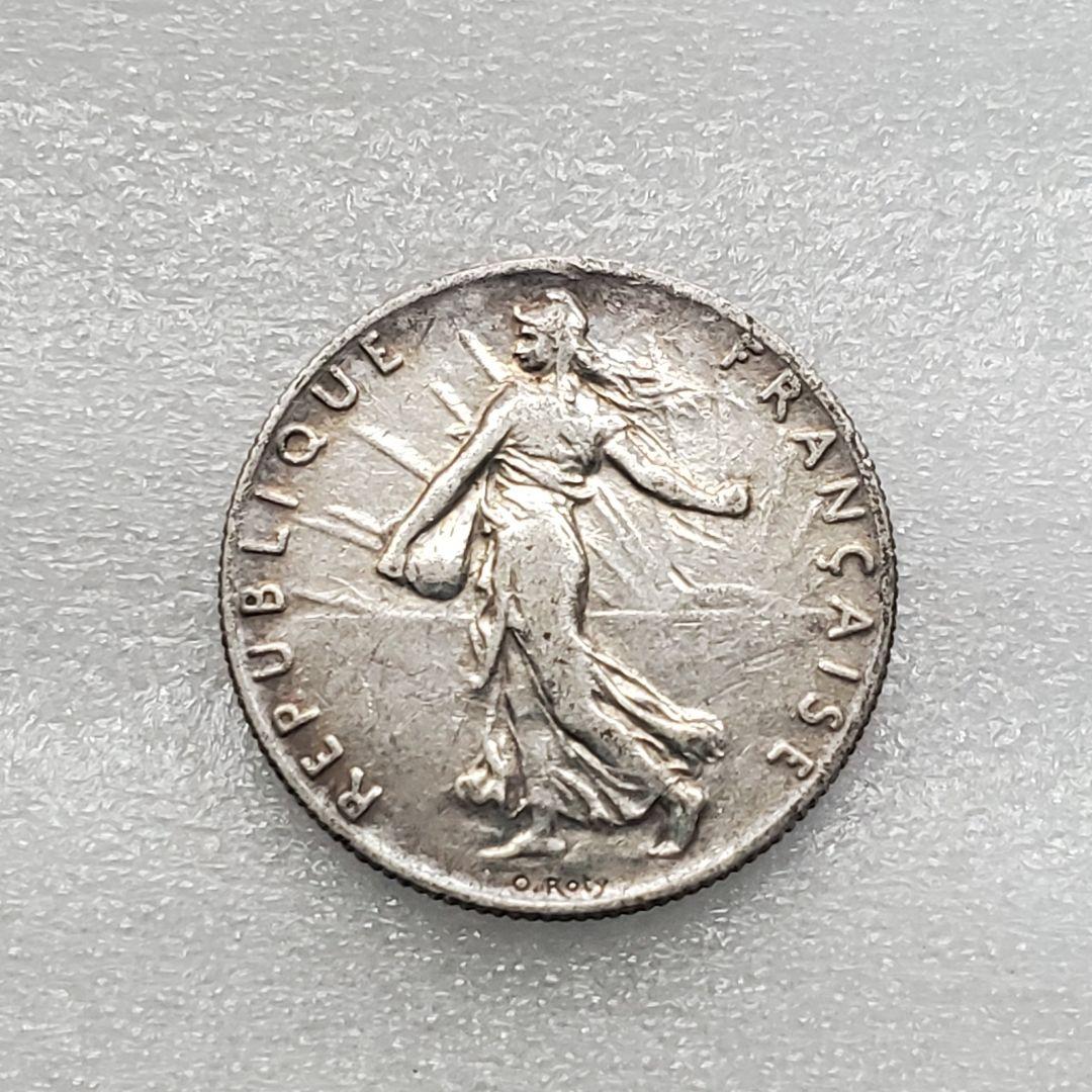 4755.　極美品　銀貨　1917年　フランス　50センチメス　海外硬貨