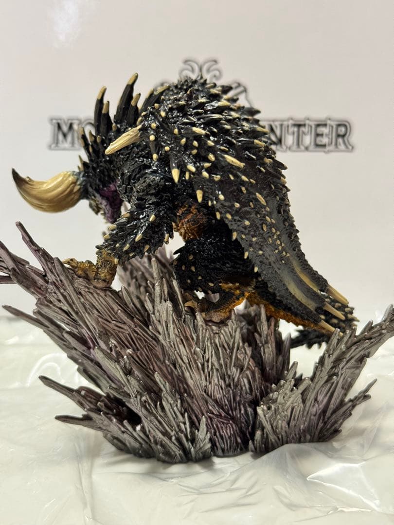 モンスターハンターワールド ネルギガンテ フィギュア