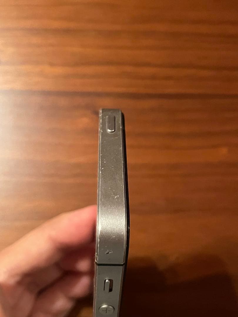 iPhoneSE 64GB 84% SIMロック解除 フリー