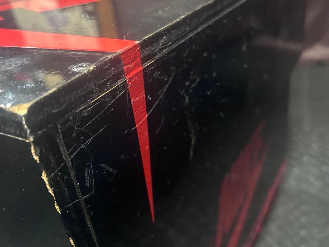 巨大スニーカーボックス　シューズボックス　インテリア　収納