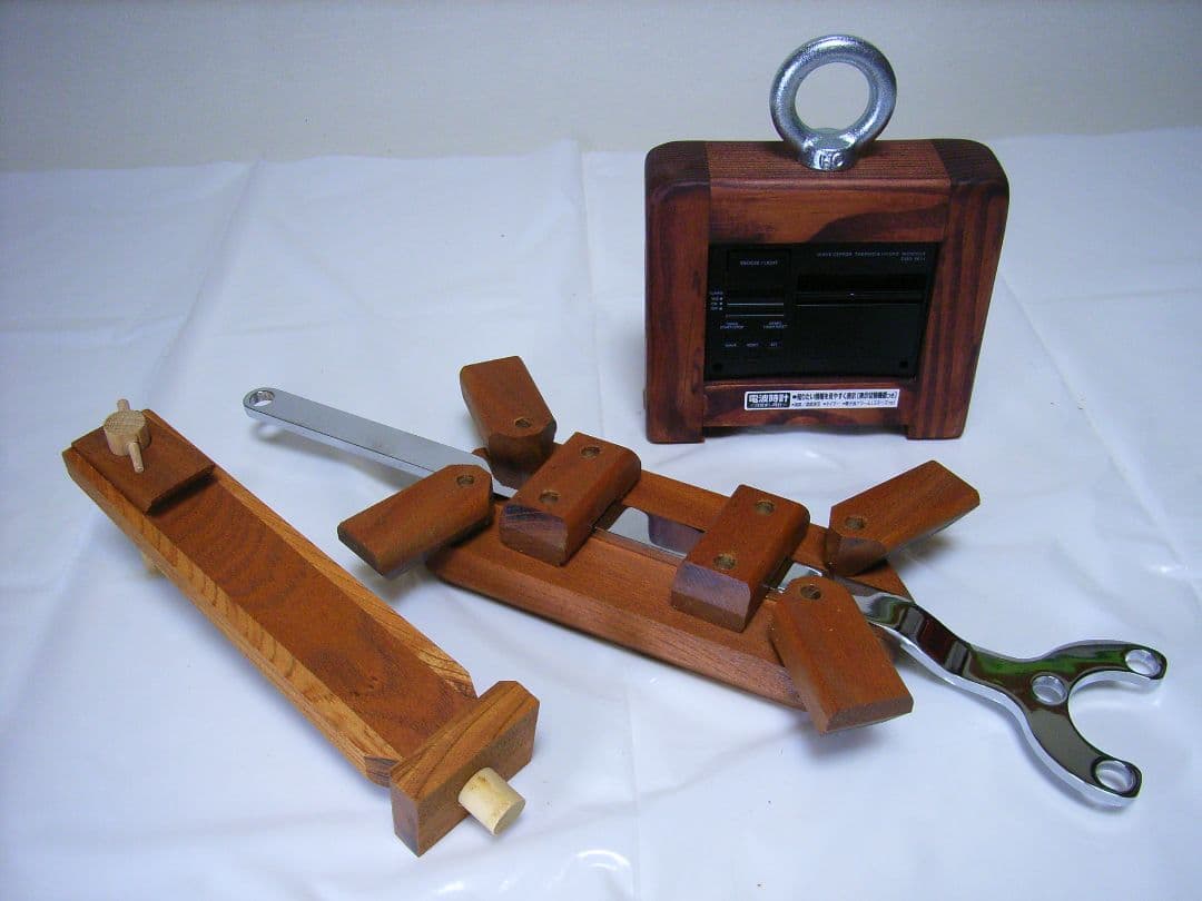 12FSBD◎欅板材の電波目覚まし時計台カシオDQD-S01J【TED除く】