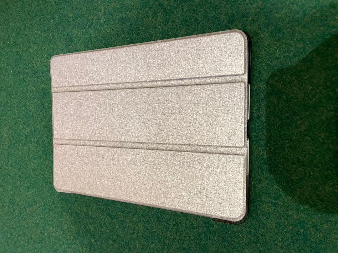 iPad (第6世代) スペースグレー 32GB WiFi ケース付き⑤