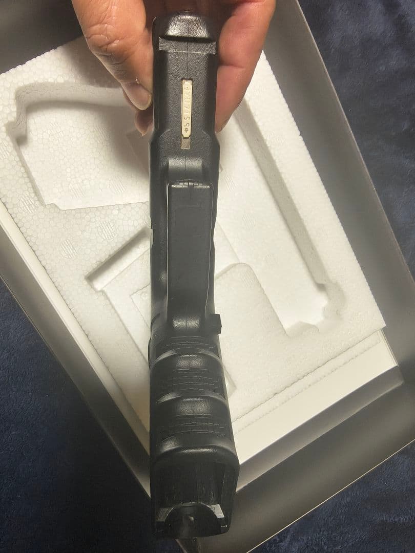 東京マルイGLOCK 19 ガスガン Gen3 マガジン２本追加¥17000相当