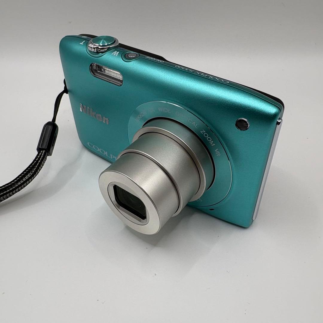 極上品　完品⭐️NIKON COOLPIX S3300 ターコイズブルー デジカメ