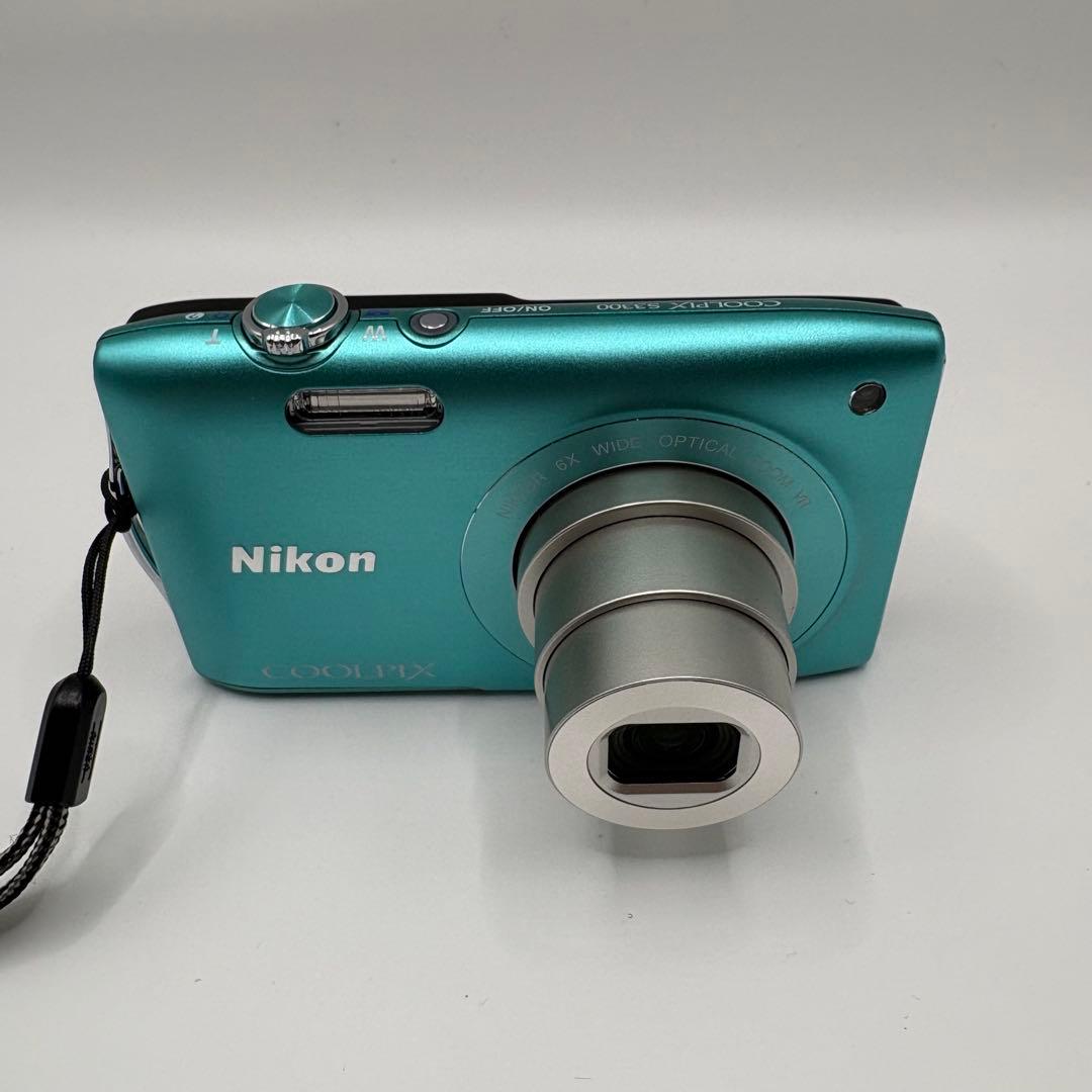極上品　完品⭐️NIKON COOLPIX S3300 ターコイズブルー デジカメ