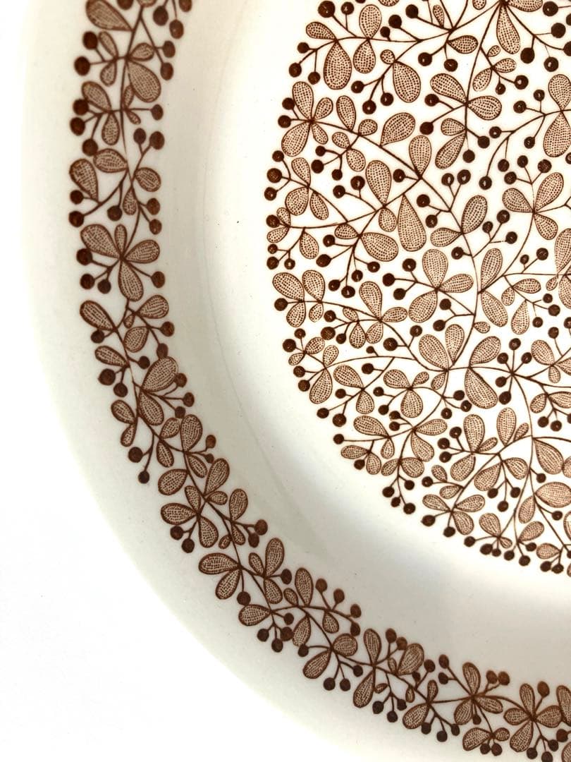 ARABIA ヴィンテージ プレート　23cm 茶色小花