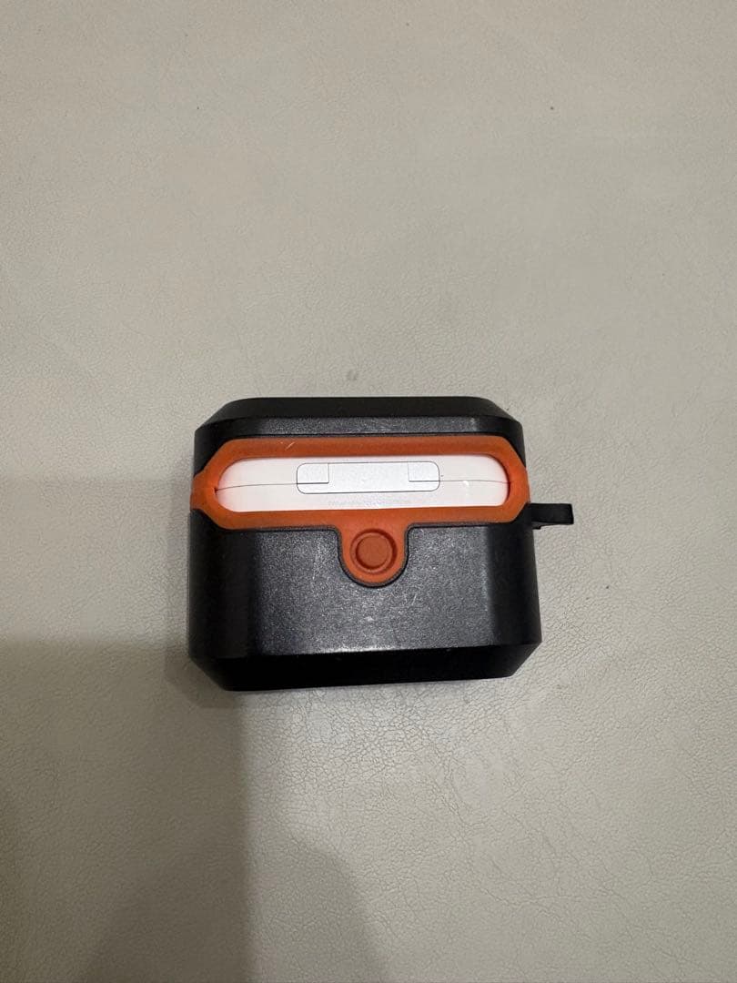 AirPods Pro 第一世代　UAGケース付き