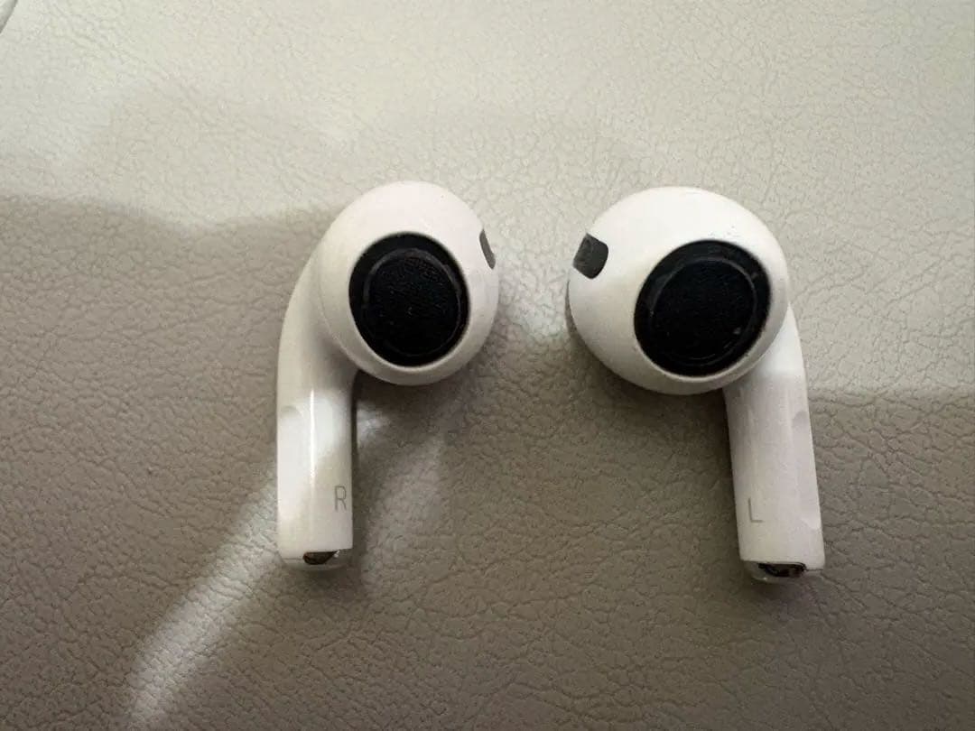 AirPods Pro 第一世代　UAGケース付き