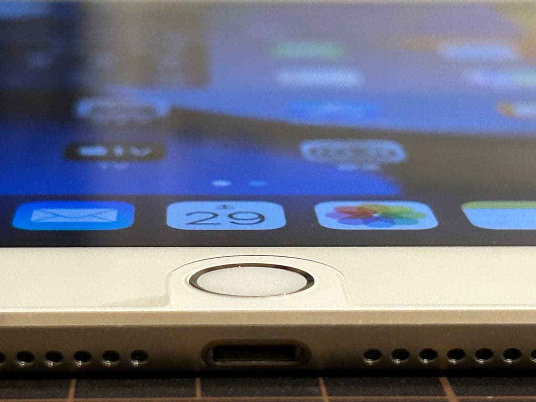 iPad Air 2（Wifi+Cellular 16GBバッテリ91%）_1