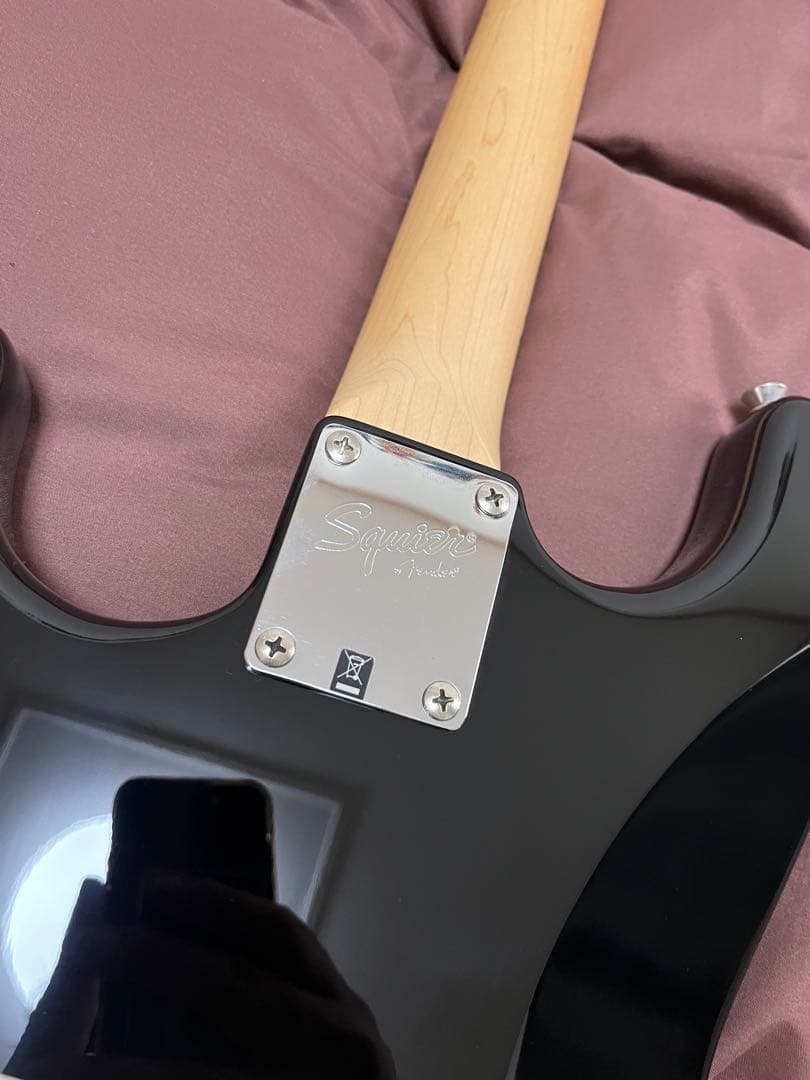 【調整済】スクワイア　Squier fender エレキギター　ストラト