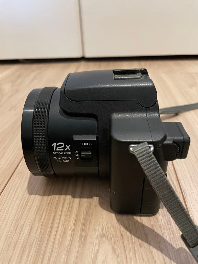 Panasonic DMC-FZ7 コンパクトデジタルカメラ