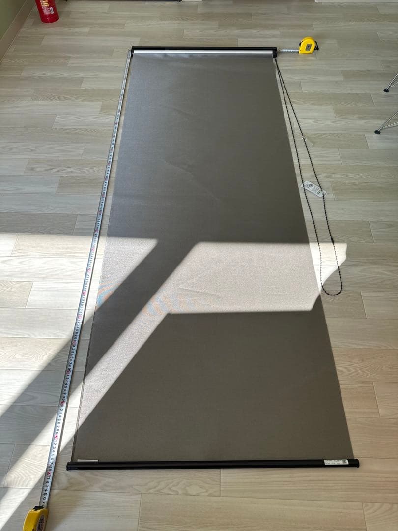 ロールスクリーン　W88cm H210cm