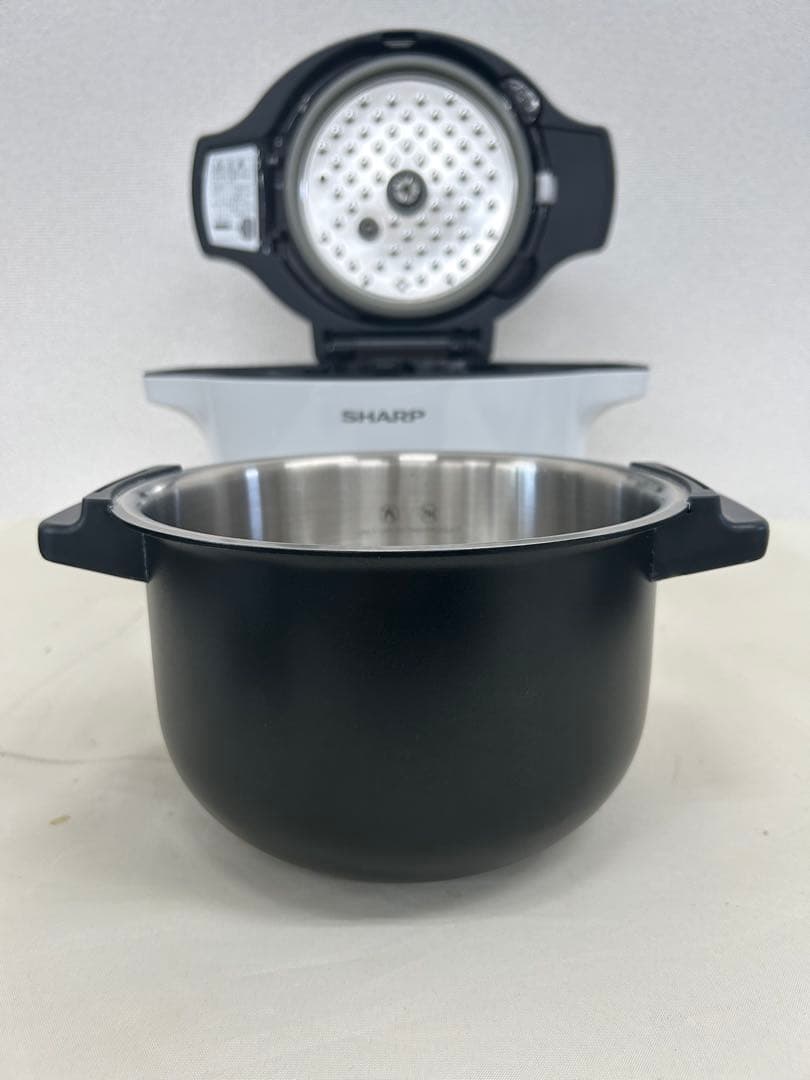 SHARP 電気圧力鍋 【KN-HW16E-W】 （1.6L）