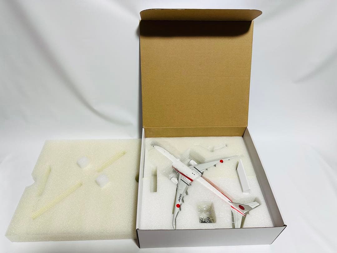 INFLIGHT 1/200 B777-300ER 政府専用機 航空自衛隊