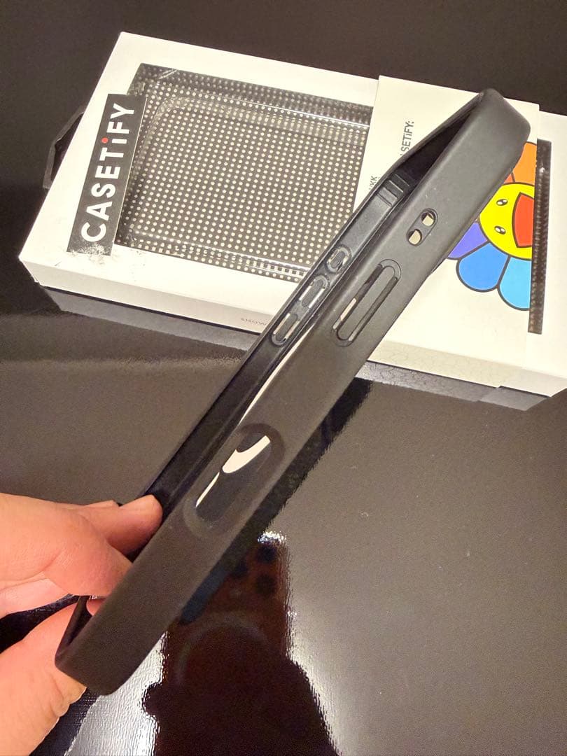 CASETiFY iPhone用カラフルケース