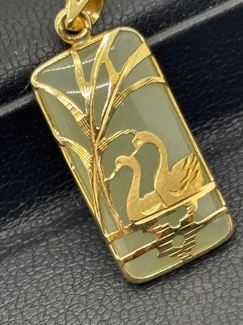 14K 彫金 白鳥彫刻 デザインペンダントネックレス　14金　天然石　スワン