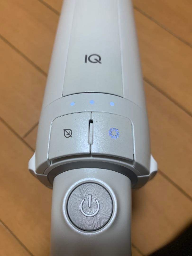 Shark スティッククリーナー LC400JWH