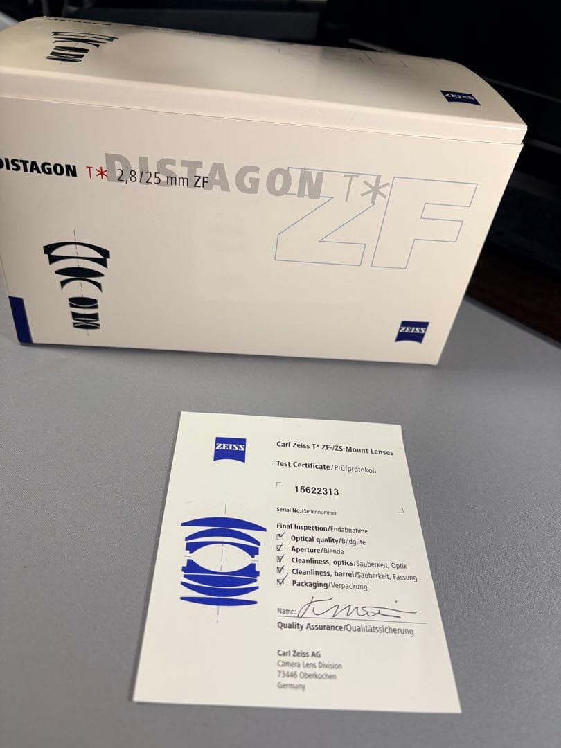 Carl Zeiss Distagon 2.8/25 ZF レンズ