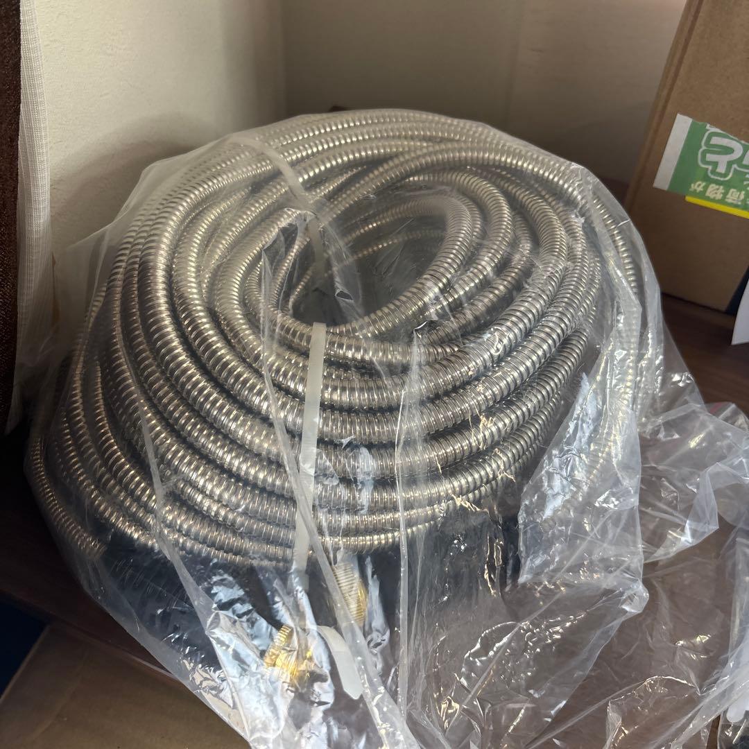 【未使用品】ホース ステンレス製 PVC ガーデンホース 30m 散水 耐久性