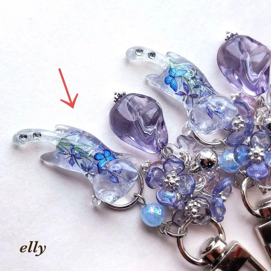 【りくみん様】1757.琉球ガラス　アヤメ　とびつき猫　レジン　キーホルダー