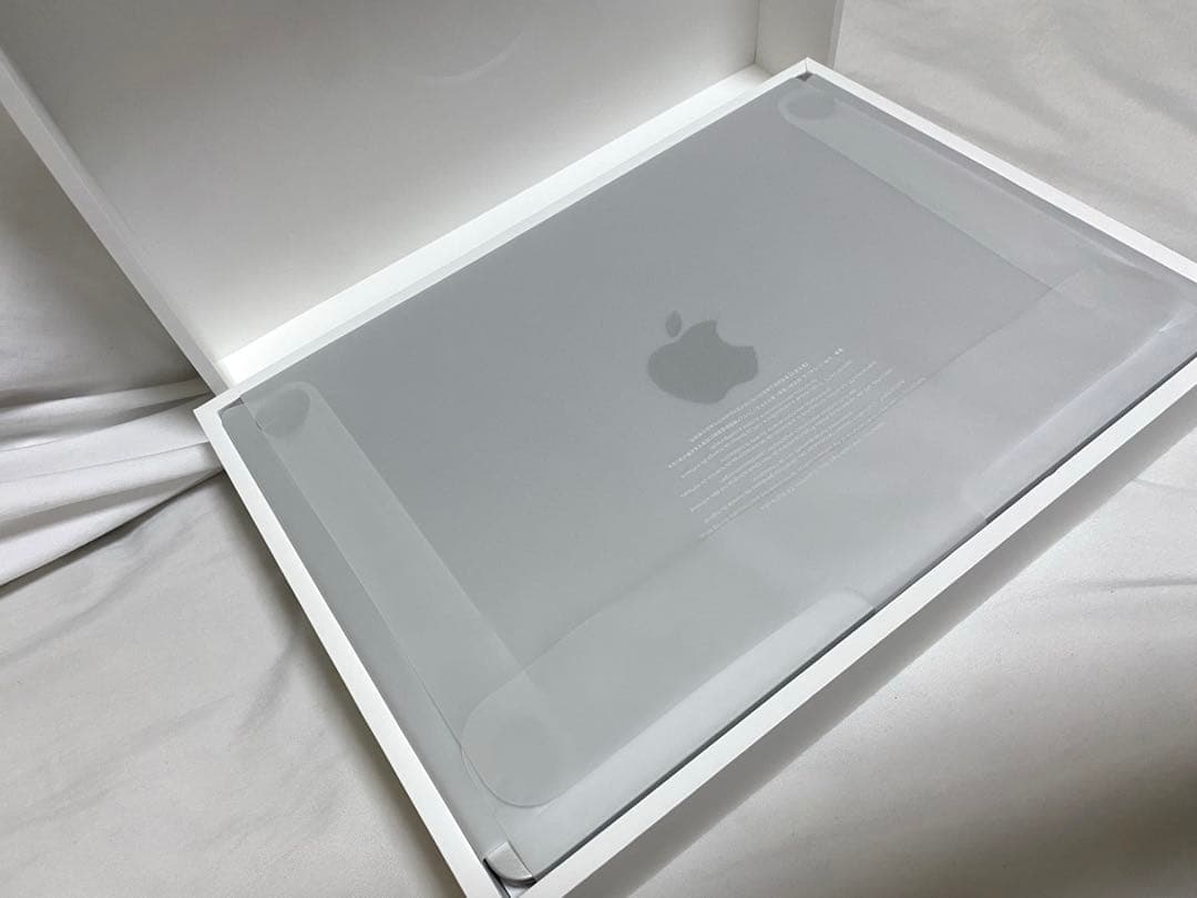 MacBook Air M4チップ 16GB/256GB 13インチ 最新モデル