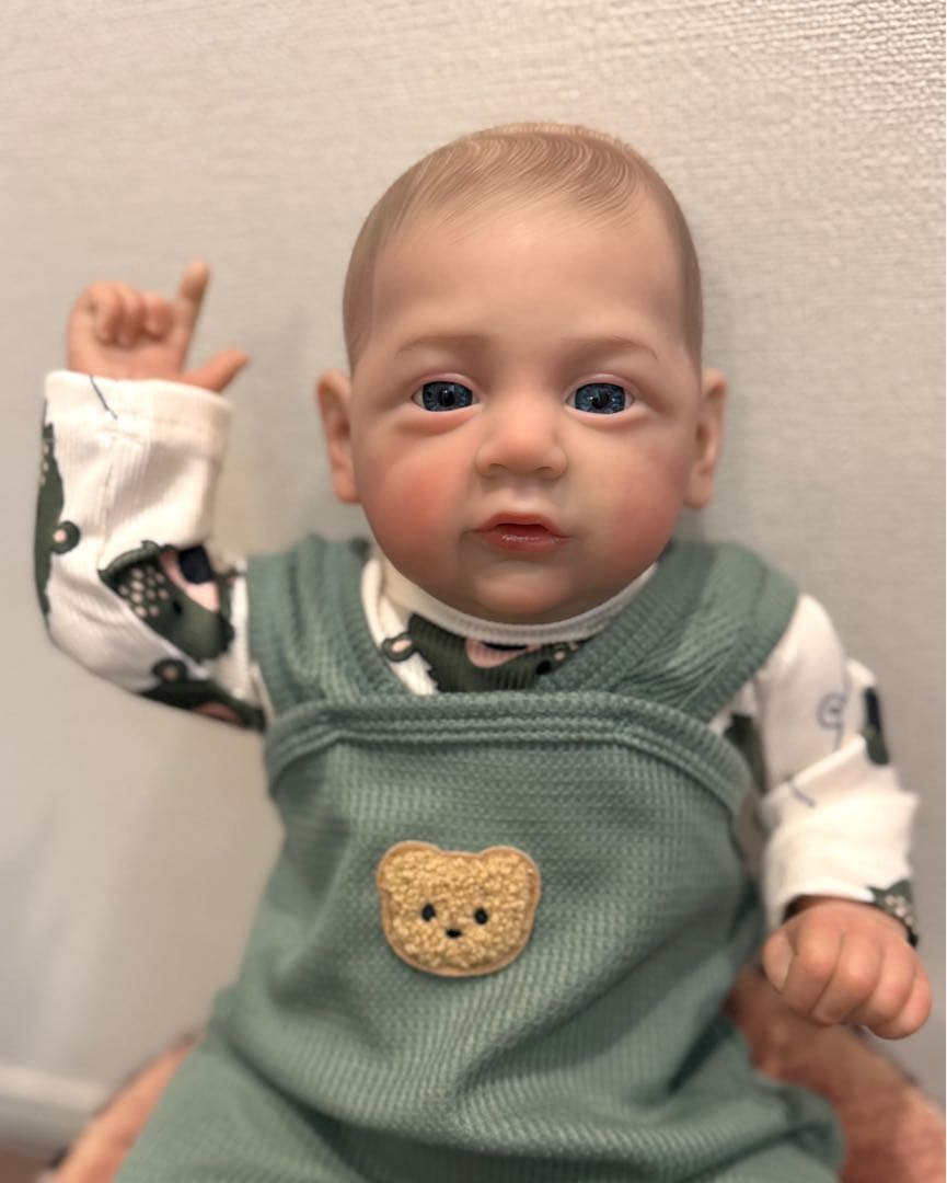 ★新品★リボーンドール イケメンくんベビーちゃん 50cm