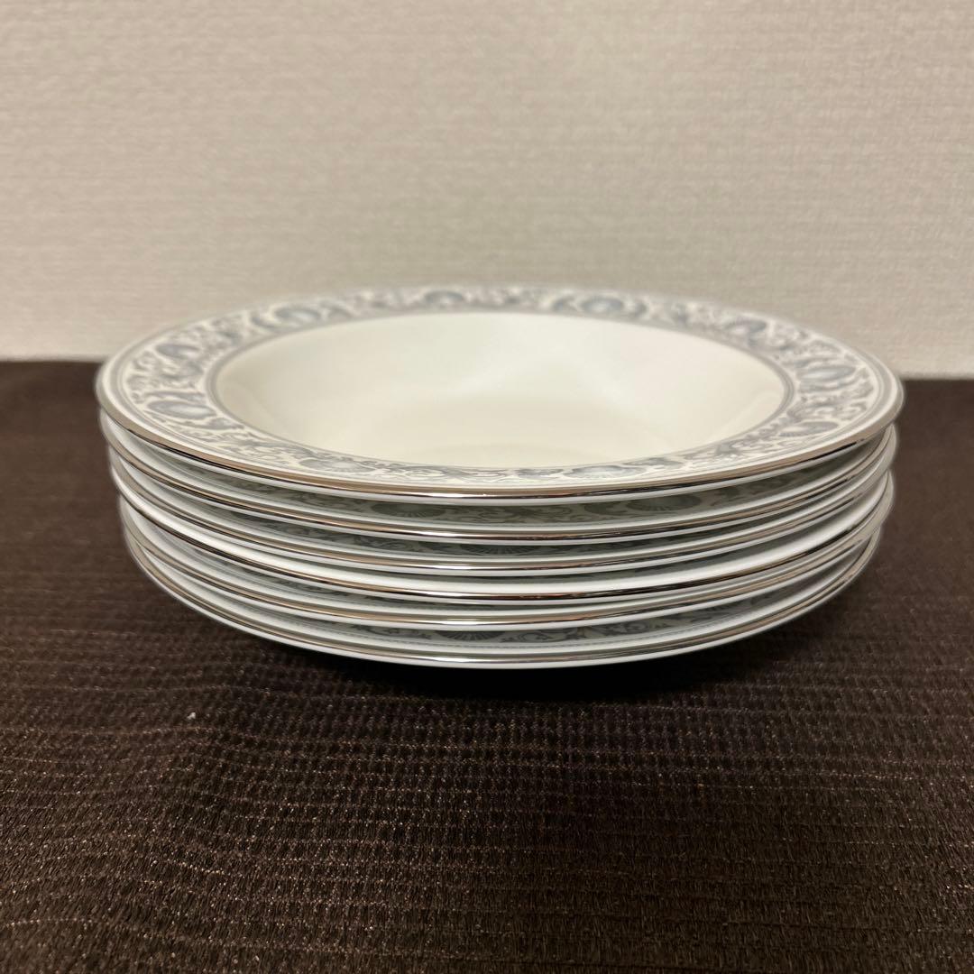 ウェッジウッド　ドルフィン　ホワイト　スーププレート　ディナープレート