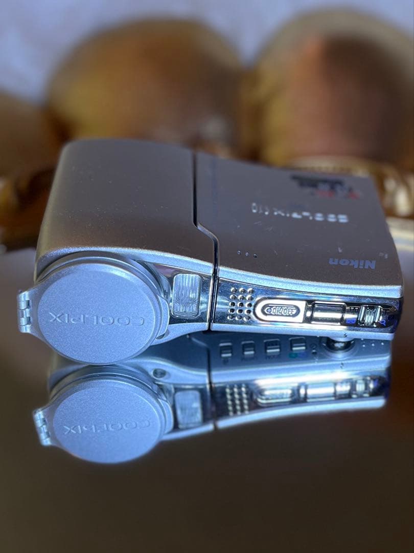 ニコン COOLPIX S10 VR 美品 10倍ズーム スイバル式