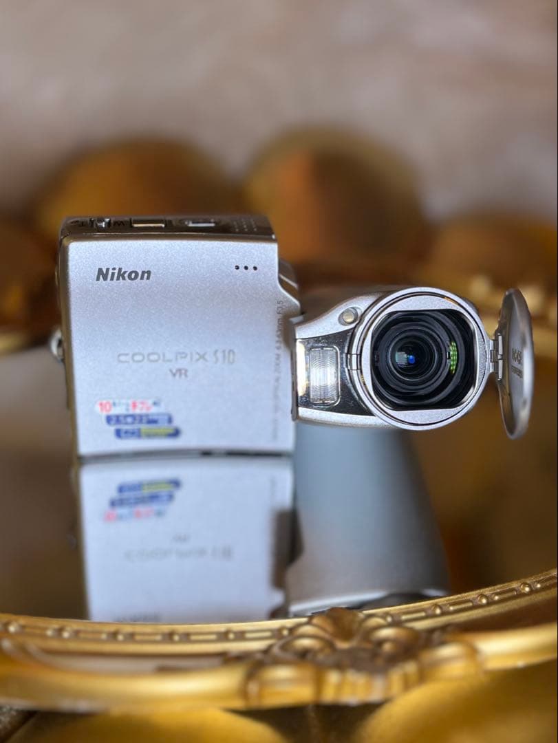 ニコン COOLPIX S10 VR 美品 10倍ズーム スイバル式