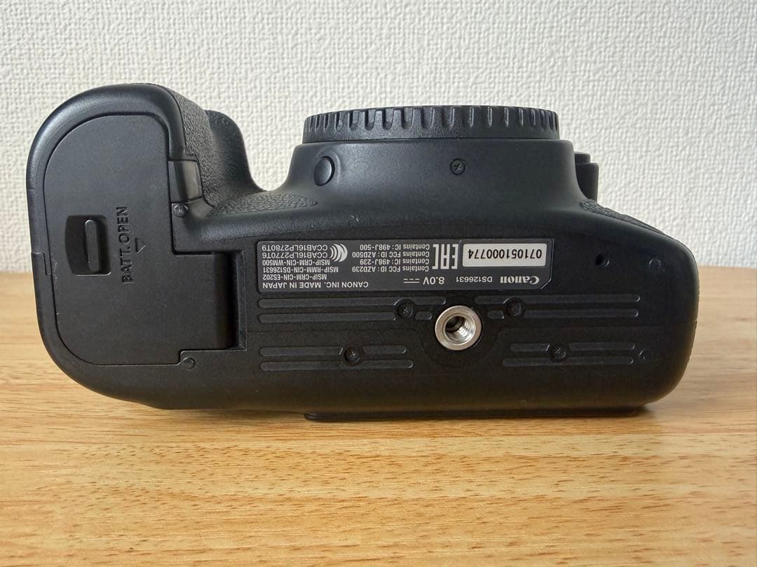 Canon EOS 6D Mark II 本体+ 50mm F1.8単焦点レンズ