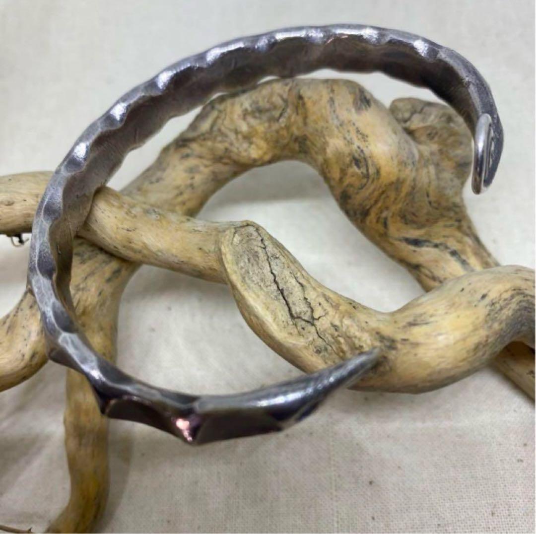 カレンシルバーバングル叩き打ち手仕事　槌目　高純度手首腕輪ワイド19ホKaren