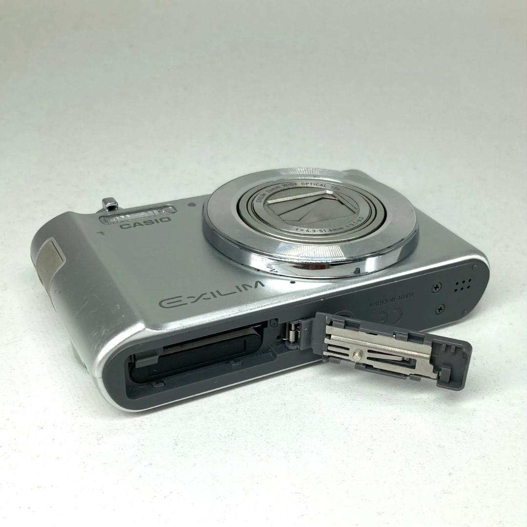 CASIO カシオ　コンパクトデジタルカメラ　EXILM　EX-ZS260