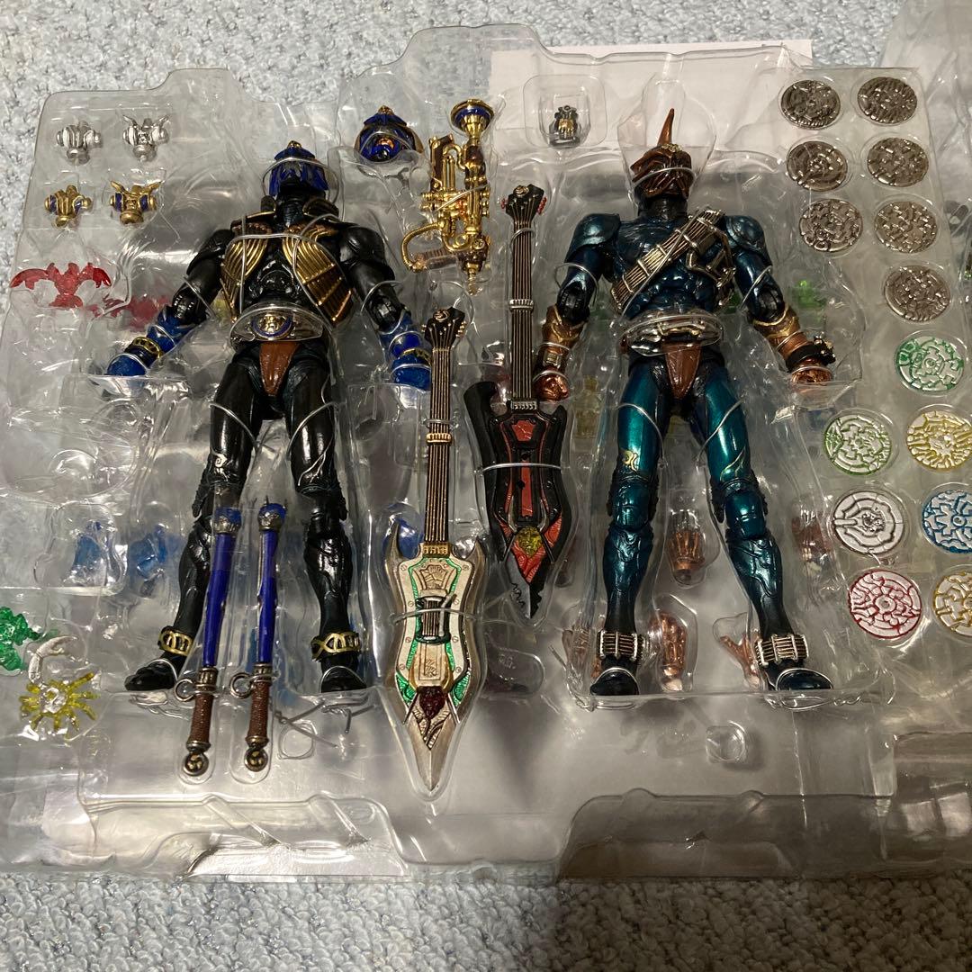 美品S.I.C 仮面ライダー響鬼(紅)威吹鬼　斬鬼　轟鬼