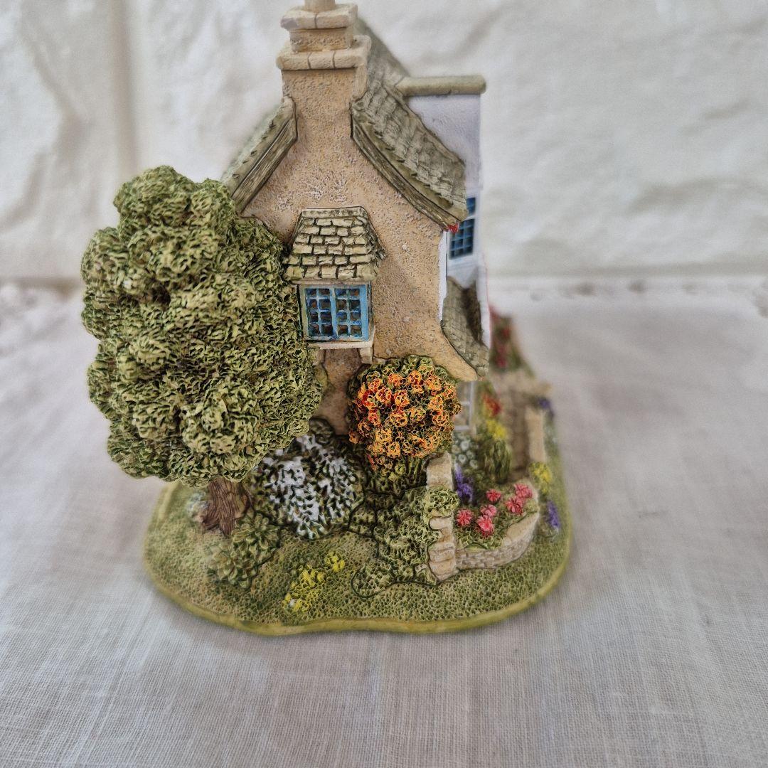 リリパットレーン　A CUT ABOVE