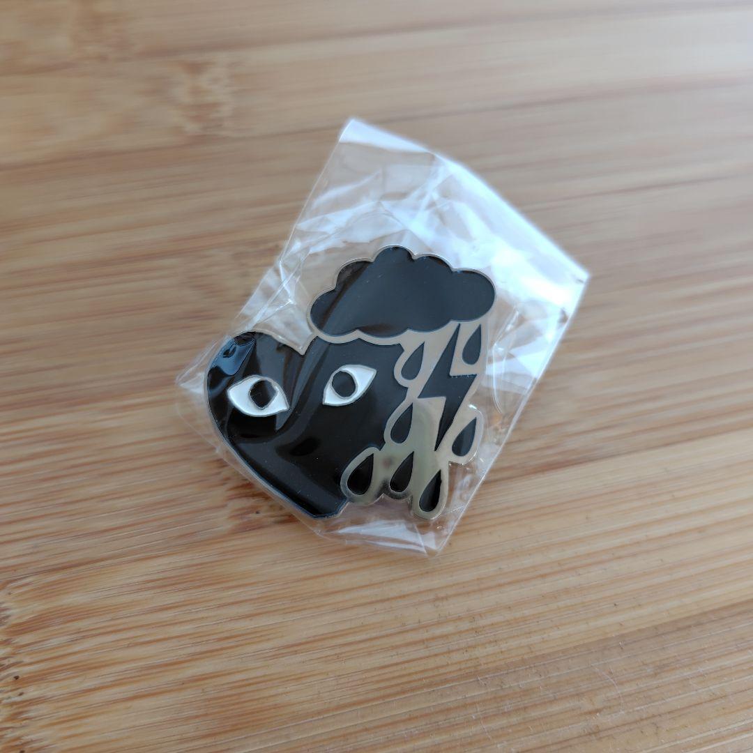 COMME des GARCONS　コムデギャルソン　ピンバッジ