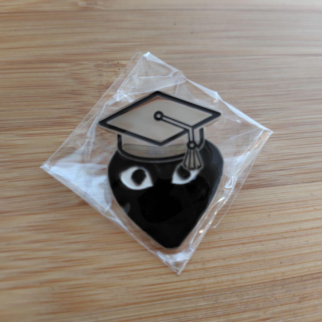 COMME des GARCONS　コムデギャルソン　ピンバッジ