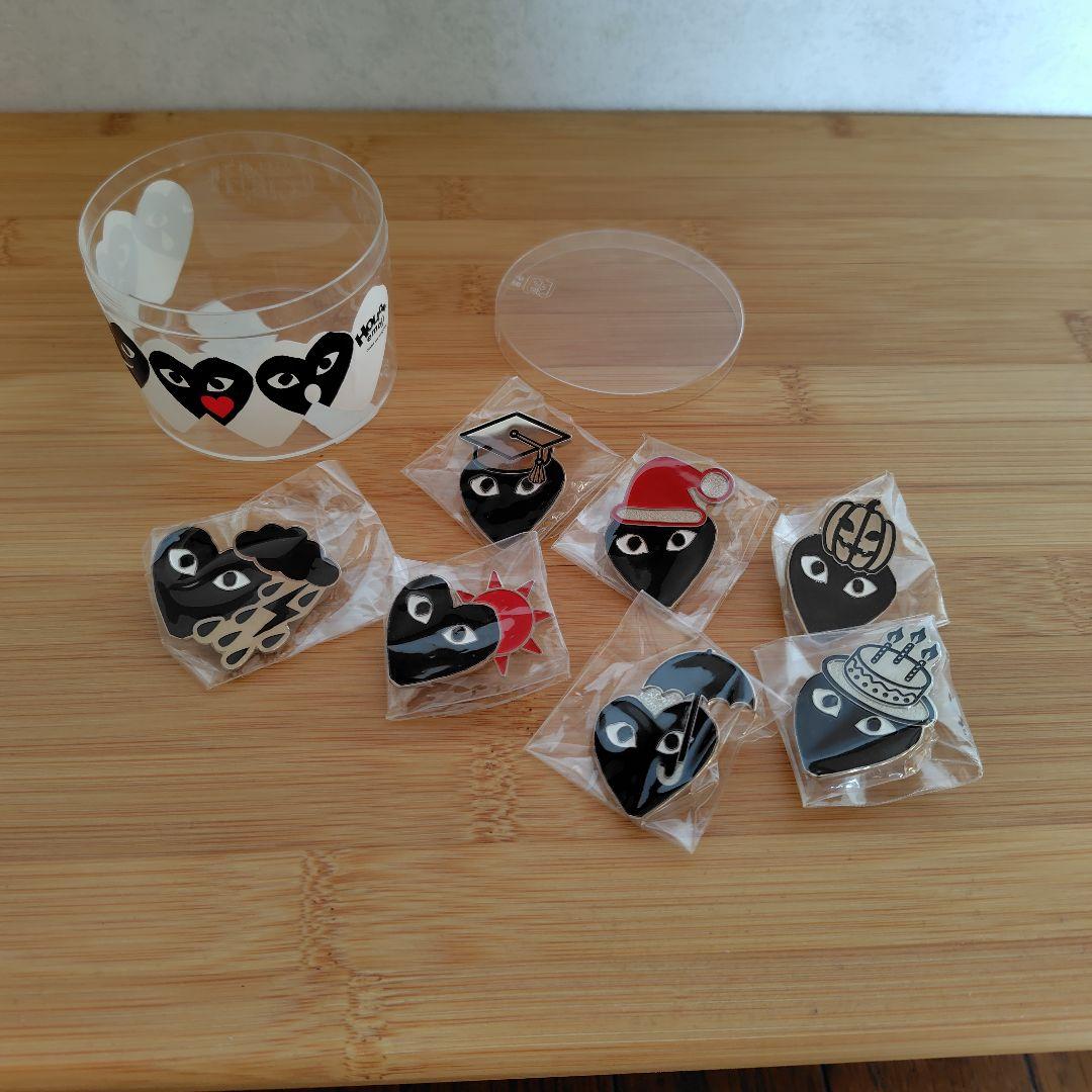 COMME des GARCONS　コムデギャルソン　ピンバッジ
