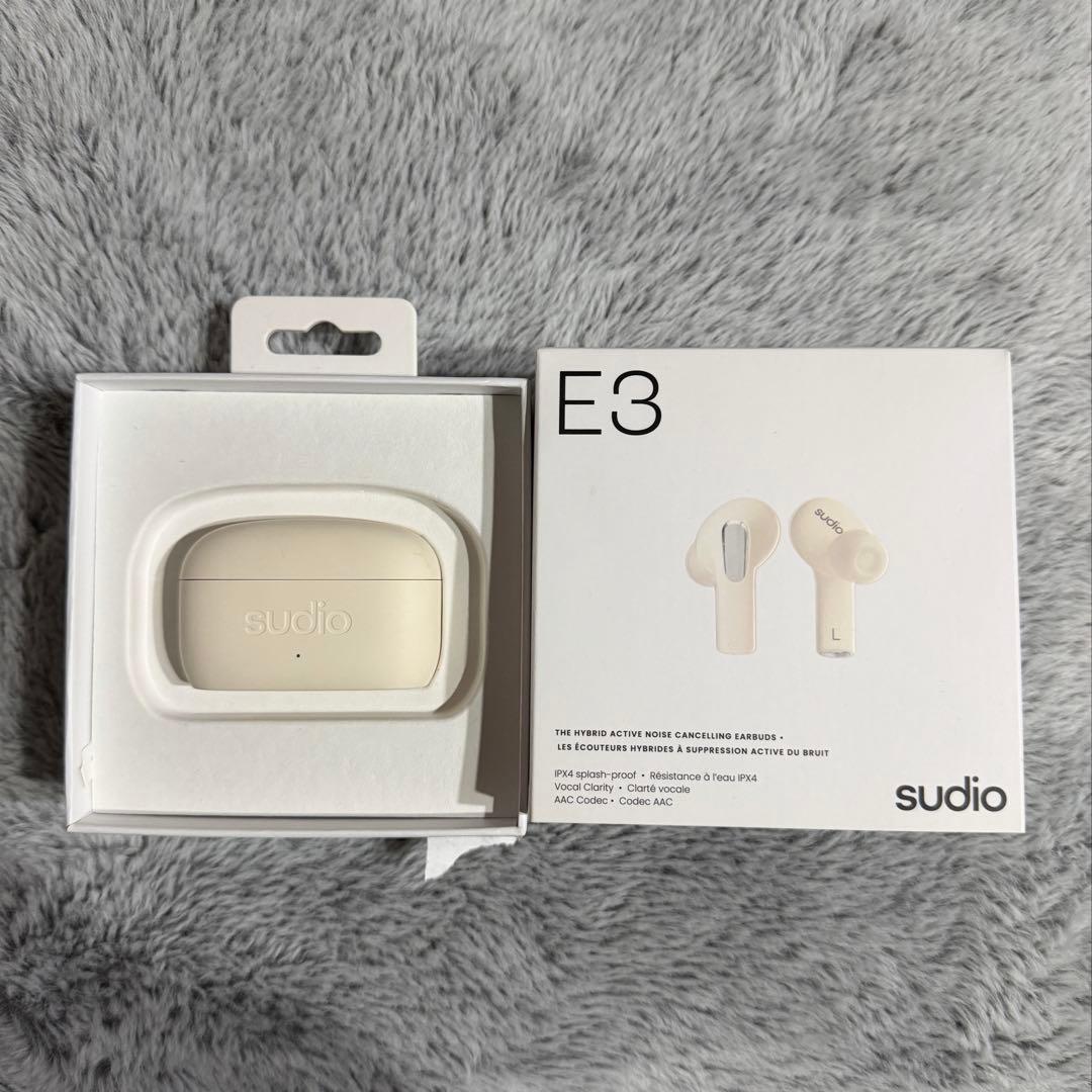 sudio ワイヤレスイヤホン　新品未使用　ホワイト