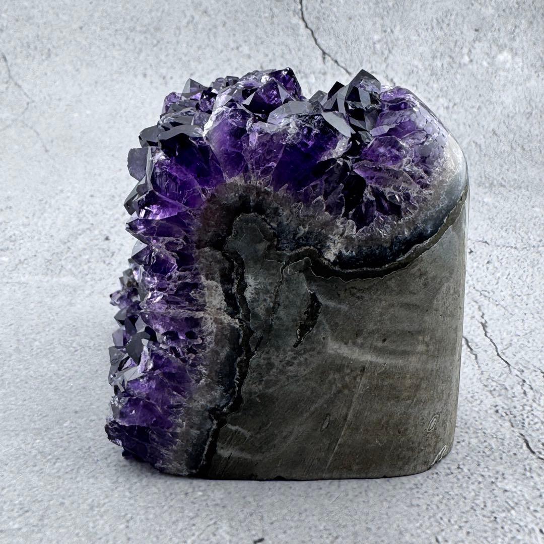 G-195高品質アメジスト クラスター ドーム　ウルグアイ産 高濃度 天然石
