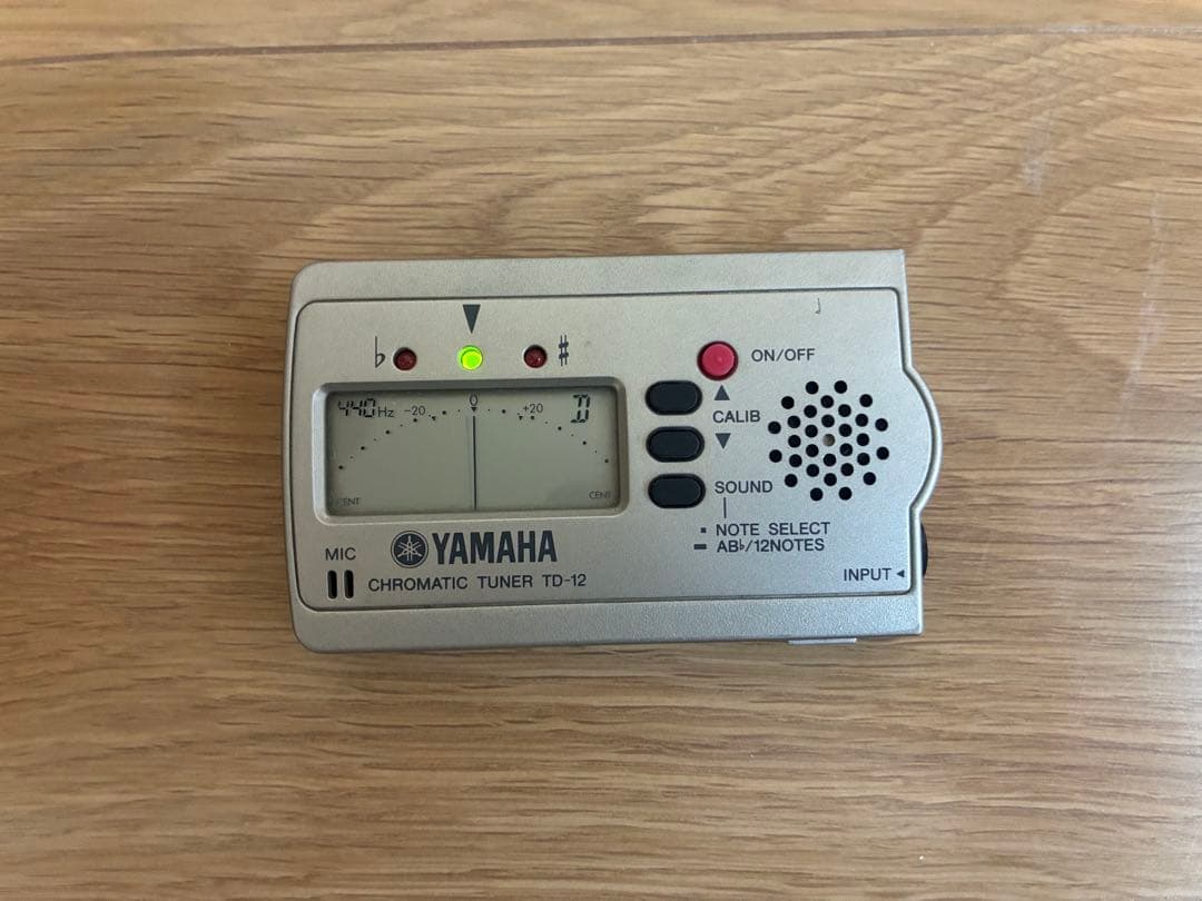 【初心者フルセット】沖縄三線 人工皮 ケース付 楽譜チューナー付 すぐ弾けます