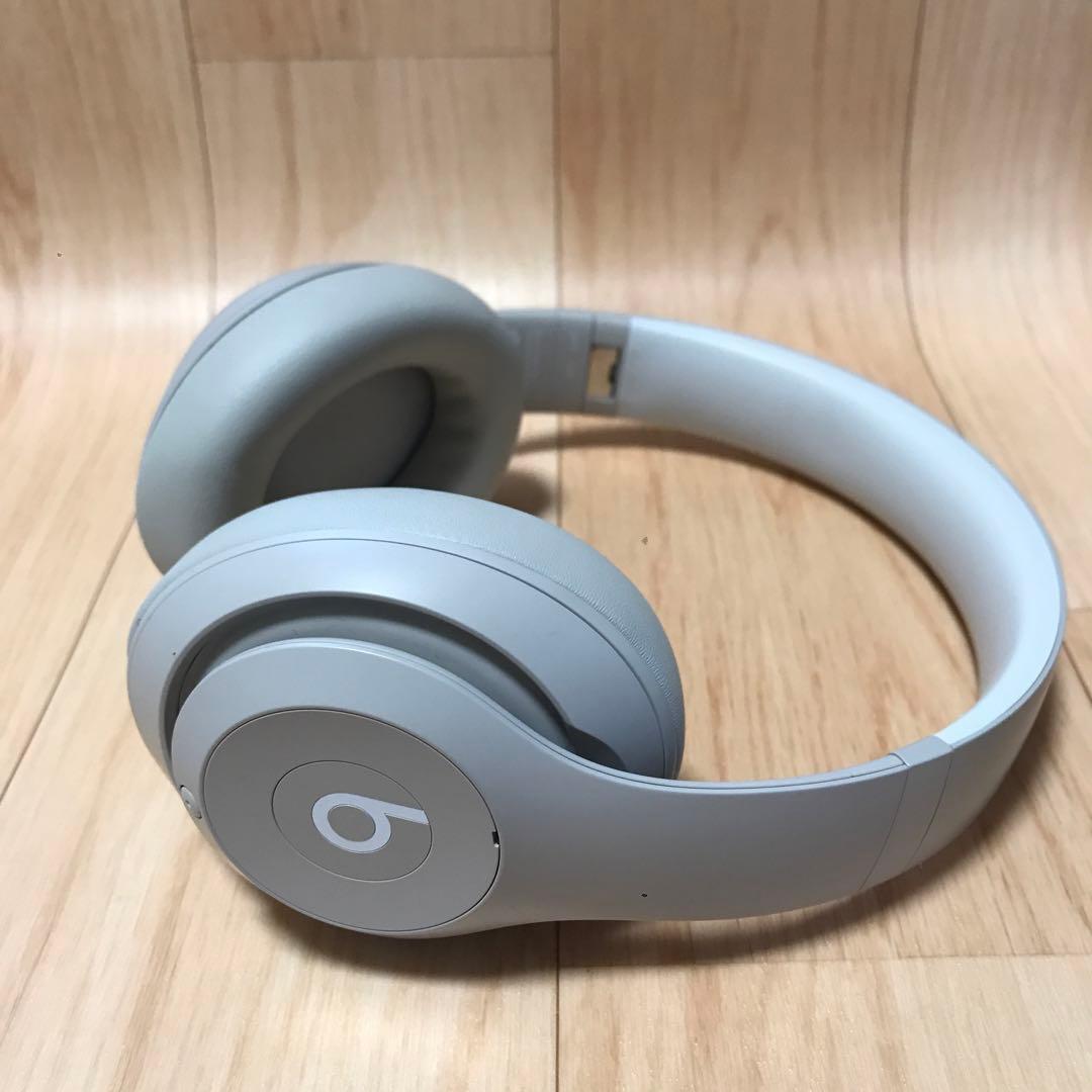 Beats Studio Pro サンドストーン