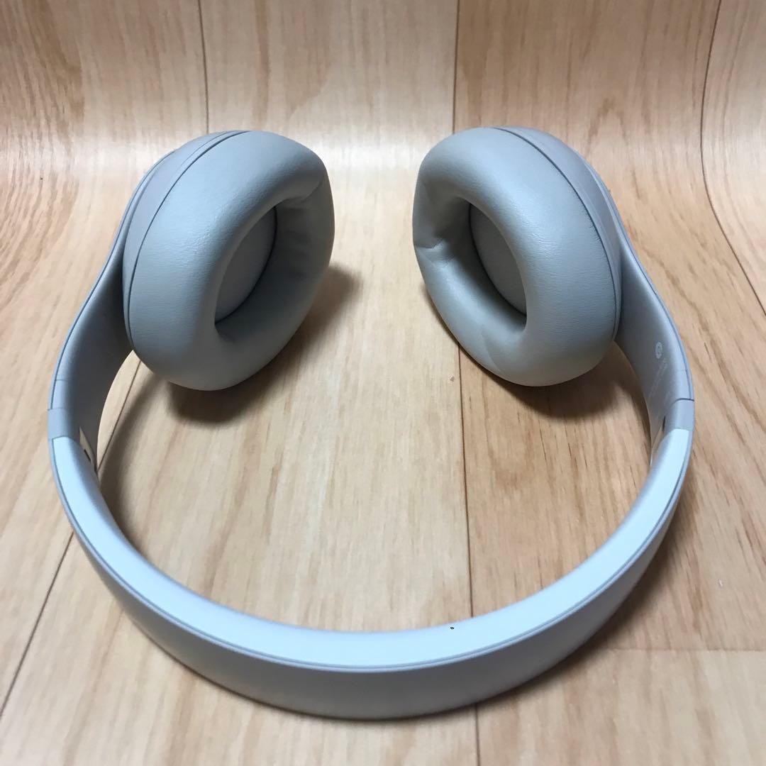 Beats Studio Pro サンドストーン